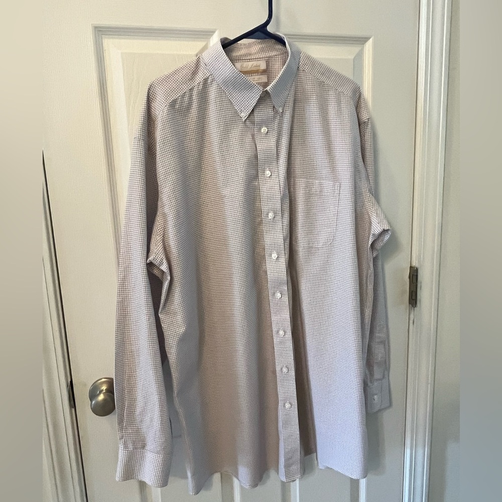 Gold Label Round Tree & Yorke Long Sleeve Button Down Gingham Dress Shirt